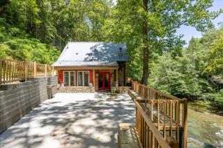 Very Secluded Breathtaking Riverfront, Game Room - Sevierville - 9