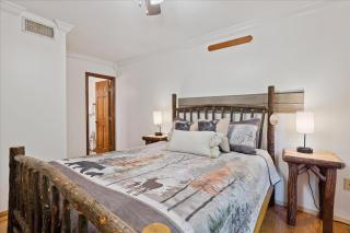 Very Secluded Breathtaking Riverfront, Game Room - Sevierville - 3