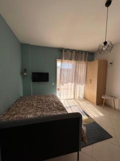 Balkan Studio Apartment - Tirana - 5