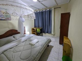 Room in Art studio - Kigali - 7