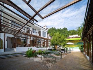 Huangshan Yixian Weizhashan Xunxi Hotel - 1