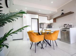 Sandton Smart Apartment Fifteen - Johannesburg - 3