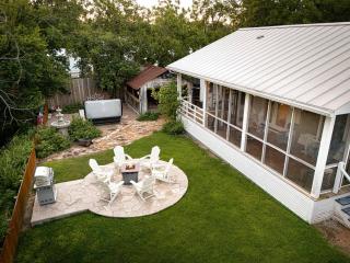 Charmed Haus - Hot tub & Pool Table - 4
