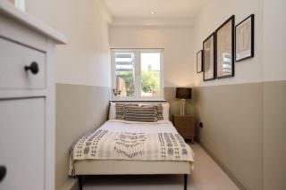 East Finchley Retreat - 2BDR Ground floor flat with Terraces - London - 6