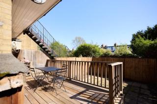 East Finchley Retreat - 2BDR Ground floor flat with Terraces - London - 4
