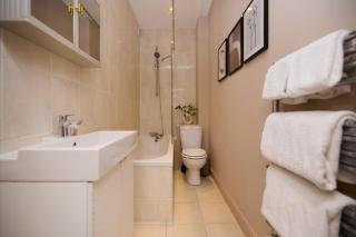 East Finchley Retreat - 2BDR Ground floor flat with Terraces - London - 5