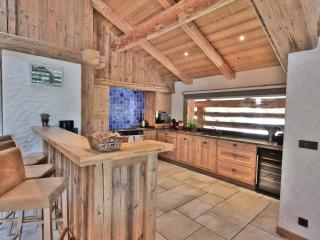 Luxueux 6 pièces avec sauna, hammam et jacuzzi, à 300m du centre et au pied des télécabines! - FR-1-458-95 - Le Grand-Bornand - 4