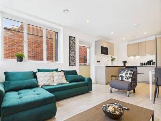 Luxury Two Bed Sleeps 7 6 beds - - 1