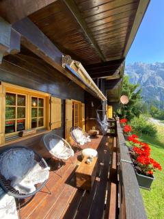 Peaceful Mountain Chalet for 4, with Garden, Games & BBQ - 7