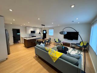 Newly Renovated house in the Best location of TriCities - Johnson City - 0