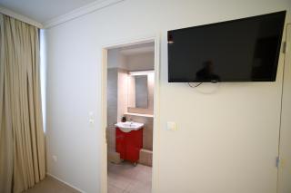 Tsakalof 10 Central Apartment by Zeussuites - 7