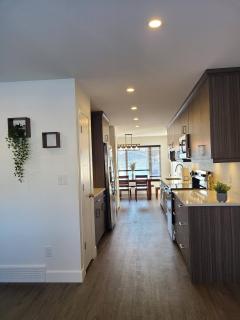 Entire New Built - Spacious 3-bedroom Suite. - Regina - 1