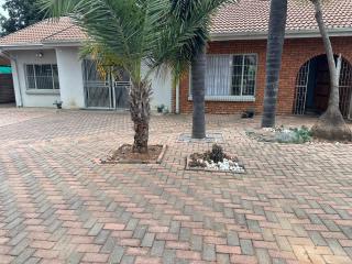 No 80 At Erasmus - Polokwane - 0