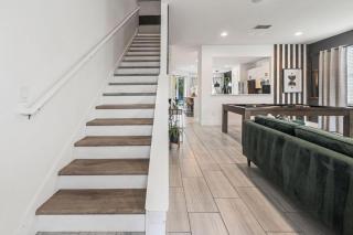 Contemporary 6 Bdrm Home with Private Spa in Encore - 1