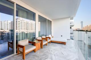 Beachfront Retreat - 2BR FIVE Palm Residences - 6
