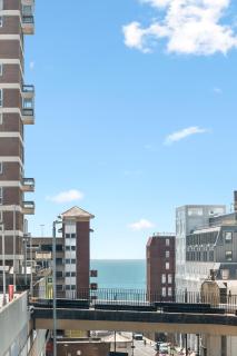 Clarence Square 2 Bedroom Central - 7