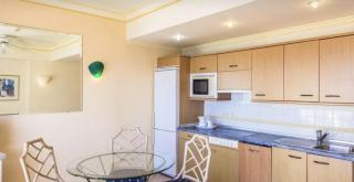 Apartamento superior con balcon amplio y sala de estar Bahia Feliz - 3