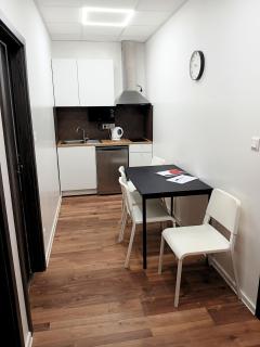 Dimael Hostel & Apartments - 9