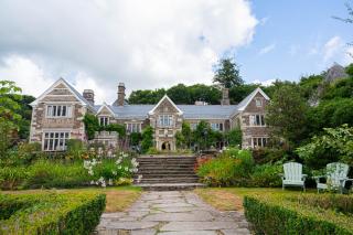 Lewtrenchard Manor - - 0