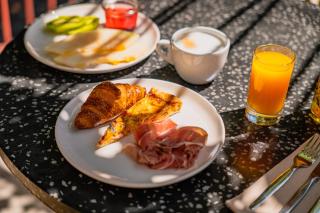 Casa do Bairro by Shiadu - 6