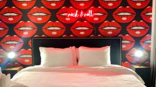 MUSIC HALL ♫ Hot Tub/Stage/Rooftop/Walk to Gulch! - 5