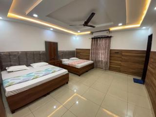Hotel Lala Ji - 1