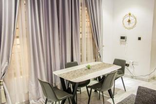 Spacious 4 Bedroom With Fast WIFI 24hours Light and Secured, Close to Lekki Conservation - 3