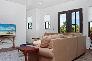 Manhattan by Pristine Properties Vacation Rentals - 4