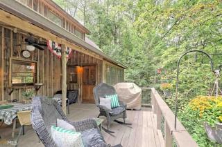 Comfy Cabin near Lake Rabun - 8