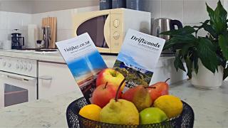 Lagoon & Ocean View Retreat - Jeffreys Bay - 3