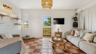 Yellow Beach House Unit B - 2 min walk from the Beach - Aguada - 6