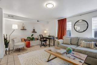 Cozy Garden Apartment in Chicago - 0