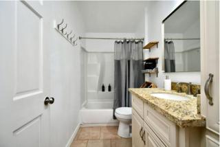 Cozy Cute Home 2BD and 1BR - 7
