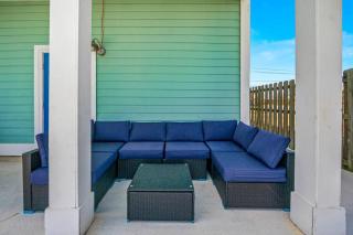 Beach House w/ Private Pool Near PCB | Dog Friendly - 3