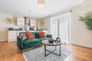 Spacious, Central, Ground Floor, Sleeps 7 - Leicester - 0