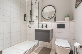 Modern - Sleeps 6 - Heart of Digbeth - Near Bullring - Birmingham - 3