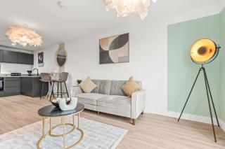 Contemporary 2BR Apartment in Bastion Point - 7