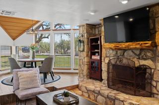 The Cozy Corner in Windermere Oaks on Lake Travis - Spicewood - 3