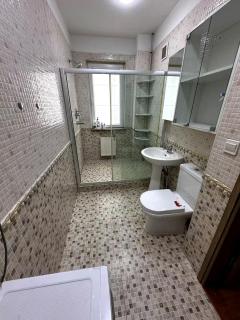 Cosy spacious 3 bedroom apartment - Ulaanbaatar - 6