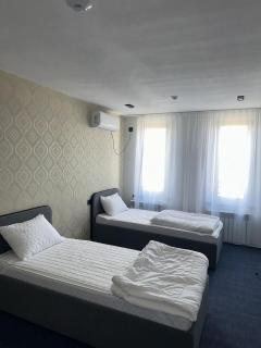 Jagalau Hotel - Balqasch - 9