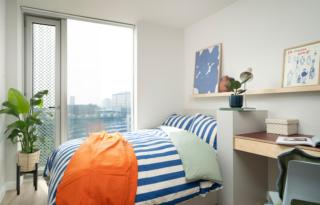 Student Only, Ensuite Room Scape Leeds at Manchester - Central Station - 0