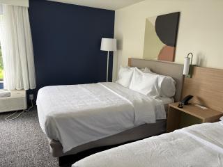 Spark by Hilton Abingdon I-81 near Fairgrounds - 4