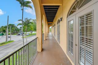 Everglades Studio Heated Pool Access, 15 Mi to NP - Naples - 2