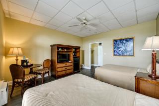 Exclusive 10K Islands Access Hotel-Style Studio - Naples - 7