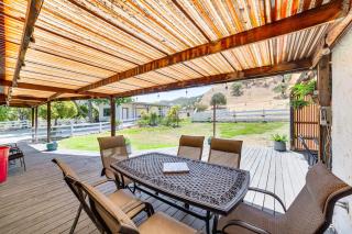 Fenced Yard and Outdoor Bar Hillside Paicines Home! - 9