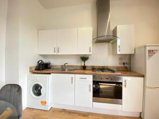 Cosy Coombe Retreat - Croydon - 8