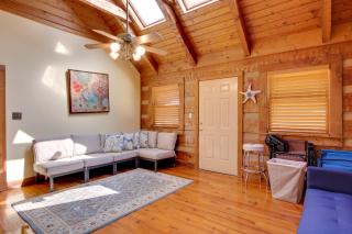 Golf + Hike: Nature Escape w/ Sauna in Hephzibah - 1