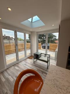 Business or Bliss - Stylish Lincolnshire Retreat - Corby - 5
