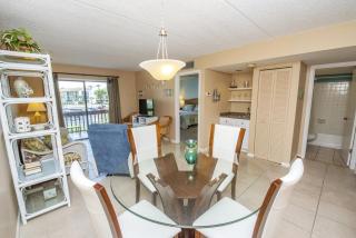 Lovely Oceanside Home w/Outdoor Shower/Free WiFi/Shared Pool/Hot Tub/Tennis/AC - 3