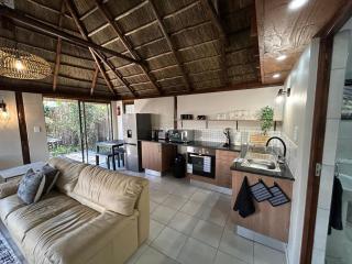 The Thatched Cottage - Benoni - 6